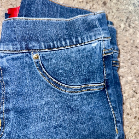 Spanx Jeans - Women's Medium Pull-On Shaping Skinny Distressed Denim Stretch - Picture 7 of 12